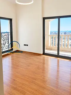 2bhk | vacant | spacious | close to metro