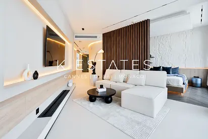 Fully Furnished | Upgraded | Spacious with Balcony