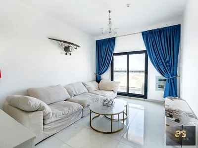 Furnished | Vacant | Fabulous Condition | Nr Metro