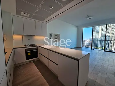Fitted Kitchen | No Commission | High Floor | Brand New