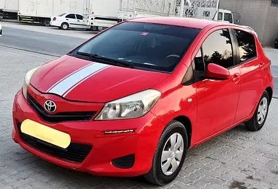 2012 Toyota YARIS — фото 2