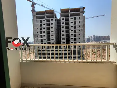 للبيع استديو مع باركينغ في إمارة عجمان – العامرة، سمارت تاور. إطلالة مفتوحة على برج بلو بيل، مساحة 508 قدم، غير مؤجر. السعر 250,000 درهم.