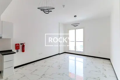 Studio | with Balcony | Pool & Gym