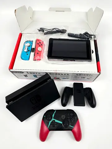 NINTENDO SWITCH FULL SET
Excellent Condition