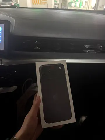 iPhone 18 pro max black 256gb