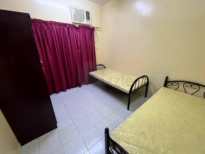 Room available for Rent, for male executive bachelors and vegetarian