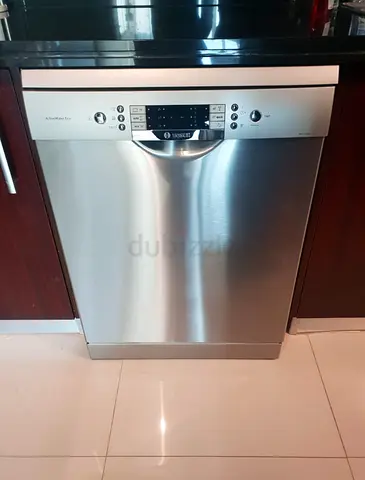 Bosch Stainless Steel Built-in Dishwasher - Good Condition