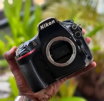 Nikon D810 DSLR Camera Body for sale in good condition