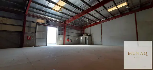 High Quality | Clean Complex | Insulated | High Ceilling