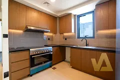 Single Row E-Corner | Spacious Plot | 4 Cheques
