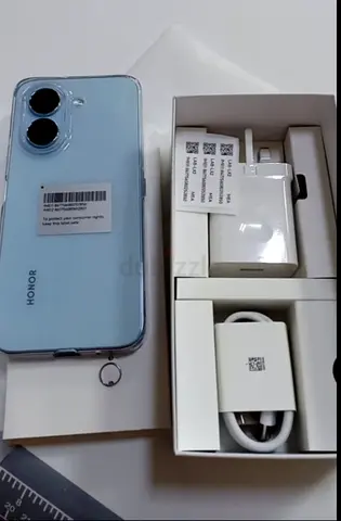 Honor 90 (Light Blue) with Box, Charger and USB-C Cable - Excellent Condition