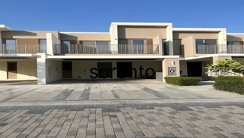 Pool & Park backing | Landscaped | Vacant Soon