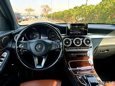 2015 Mercedes-BENZ GLC — фото 6