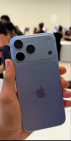 Iphone 18 Pro max glacier