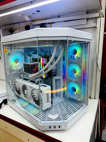 RTX 5070 Ti 16GB | Ryzen 7 7800X3D | 32GB | 2TB Gaming PC