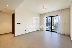 Study Room | Scenic Lagoon View | Bright Unit