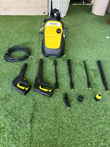 Karcher 5 compact pressure washer with multiple nozzles and accessories