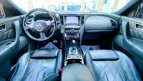 2015 Infiniti QX70 照片 9