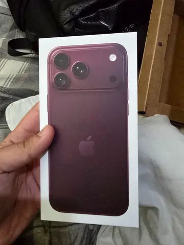 Apple iPhone 18 Pro Max 256GB Burgundy