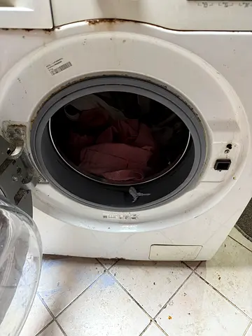 Samsung 9k washing machine in good condition , working perfectly