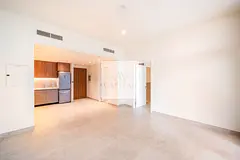 Open view | Bright | Bright | High floor