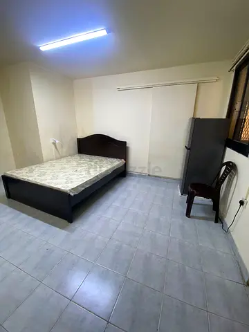 Room Near Burjman Metro Exit 4