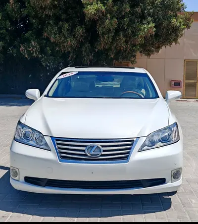 2011 Lexus ES 350 Platinum (American Specs)