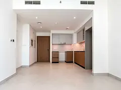 Burj Khalifa & Creek Views | Ready to Move-in