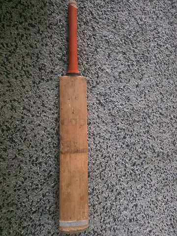 Leather ball cricket bat used (English willow)