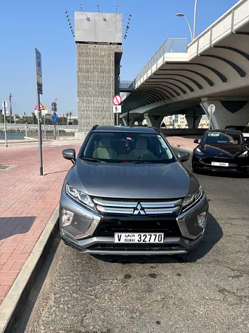 FROM OWNER: Mitsubishi Eclipse - Cross GLS 2018 - GCC Specs