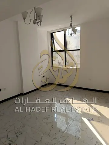 شقة غرفة وصالة أول ساكن للإيجار في مويلح الشارقة بتشطيب جديد وتكييف وغاز مركزي ومساحات مريحة وتصميم عملي وموقع مميز قريب من الخدمات والمرافق إمكانية ا