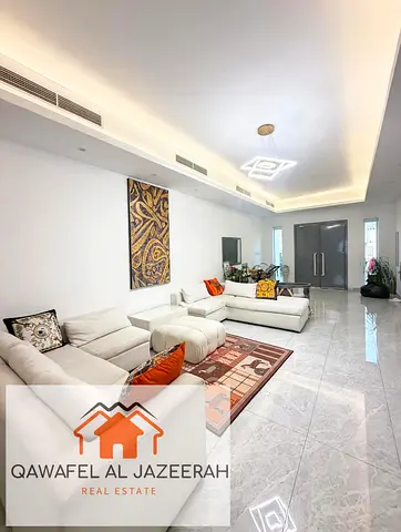 LUXURY &MODERN VILLA IN AL KHAWANEEJ SECOND 5bedrooms 1 halls 1 living 1 dining 1 kitchen garden maids room store laundry parking kids play area very nice location. near to last exit and Quran park ne
