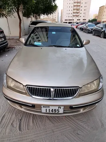 2002 Nissan SUNNY 照片 2