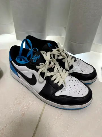 Nike Air Jordan 1 Low "UNC" cream lace and the blue one size 10.5
