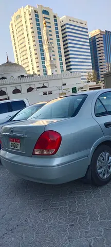 2004 Nissan SUNNY — фото 4