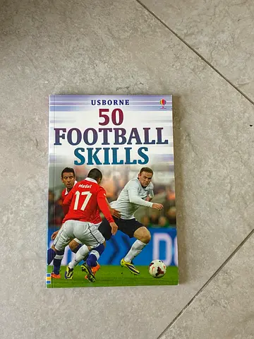 Usborne 50 Football Skills - Paperback