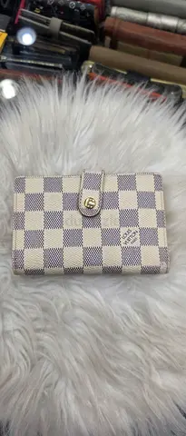 Beige checkered compact women's wallet - good condition