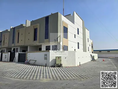 5-bedroom villa with maid's room for rent in Al Helio