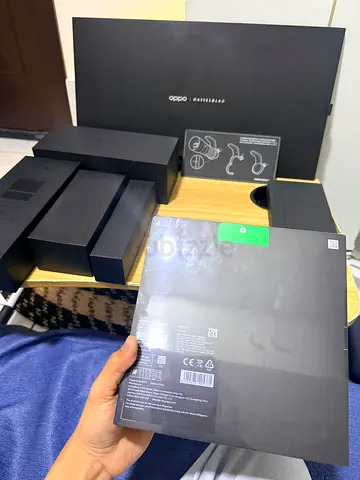 OPPO FIND X9 ULTRA WITH LENS