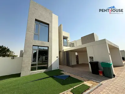 Standalone villa | Golf View | Multiple Cheques