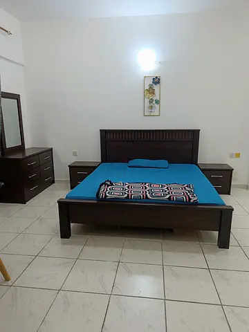 MASTER BEDROOM FOR SINGLE INDIAN EXECUTIVE