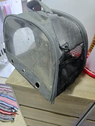 Used soft-sided pet carrier with mesh windows - small/medium