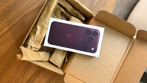 iPhone 18 Pro Max Burgundy 1TB