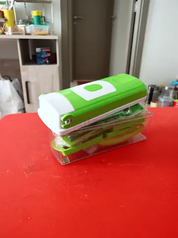 Compact Handheld Vacuum Sealer for Food Storage - New