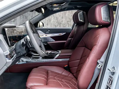 صورة 10 لـ 2025 BMW 7-SERIES