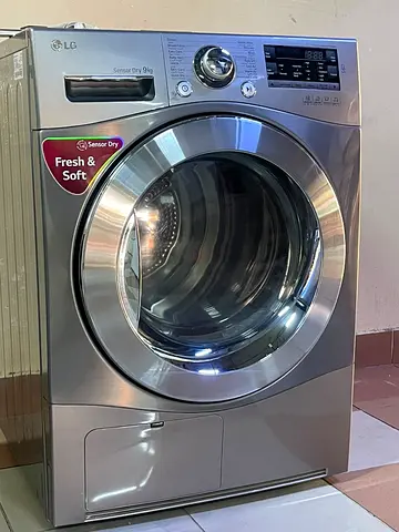 Lg dryer 9kg good condition for sale