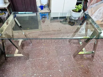 DINING TABLE BRAND Clearance price 147/- New for 4 to 6 people