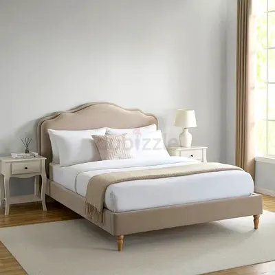 Queen Size Luxury Upholstered Bed Frame – Modern Design |