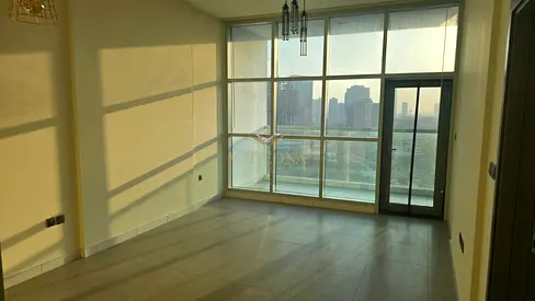 HOT DEAL 1BR | 2 Bath | Balcony | Vacant | La Riviera