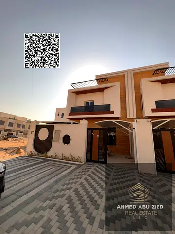اجمل واوسع فيلا تاون هاوس في الحليو 2 للبيع ,4 غرف نوم ماستر,مع خزائن حائط,تشطيبات عاليه الجوده ,صاله واسعه مع حمام منفصل,الفيلا مجهزة بالكاميرات